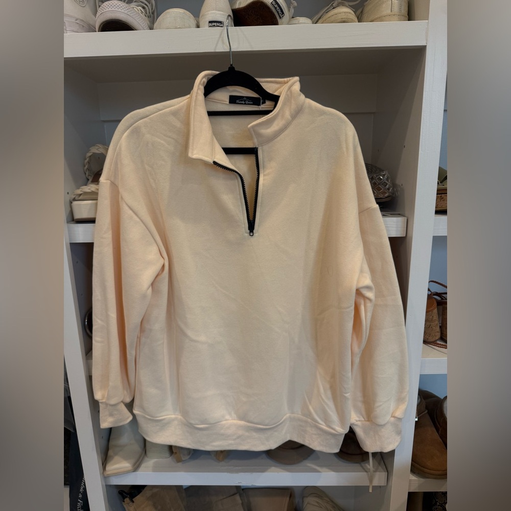 Half zip cream pullover